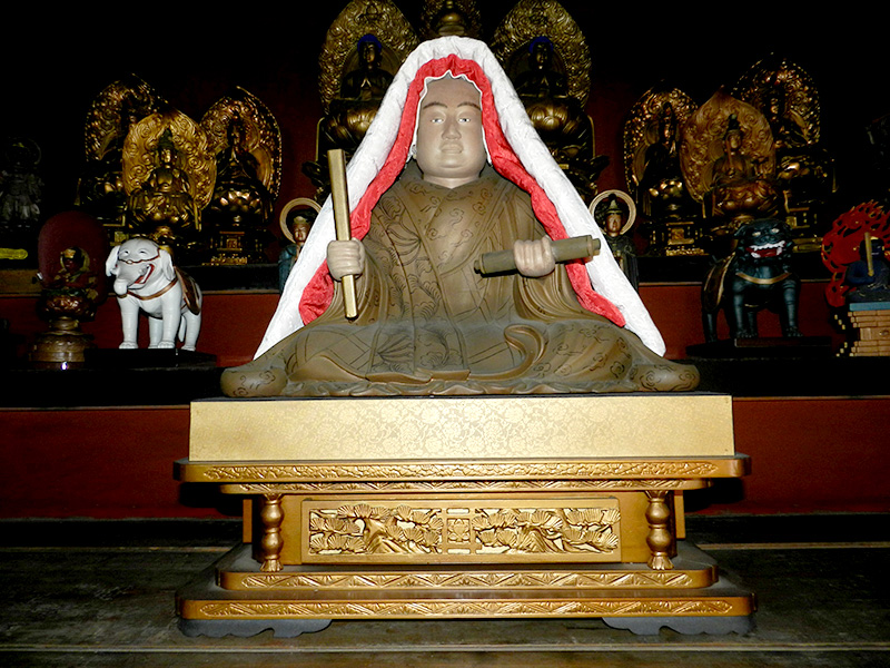 ホワイトブラウン 玉顔 手彫り 日蓮聖人 40cm 極上 仏像 寺院 寄木造り